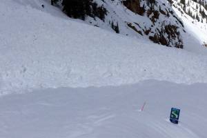 Snow could push North Cascades Highway reopening into June