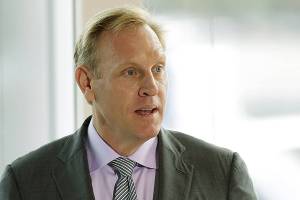 White House picks Boeing executive as Pentagon’s No. 2