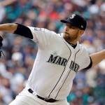 Mariners pitcher James Paxton throws in the first inning of Monday&rsquo;s game in Seattle. (AP Photo/Elaine Thompson)