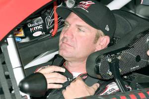 Bowyer resurrects career with move to Stewart-Haas Racing