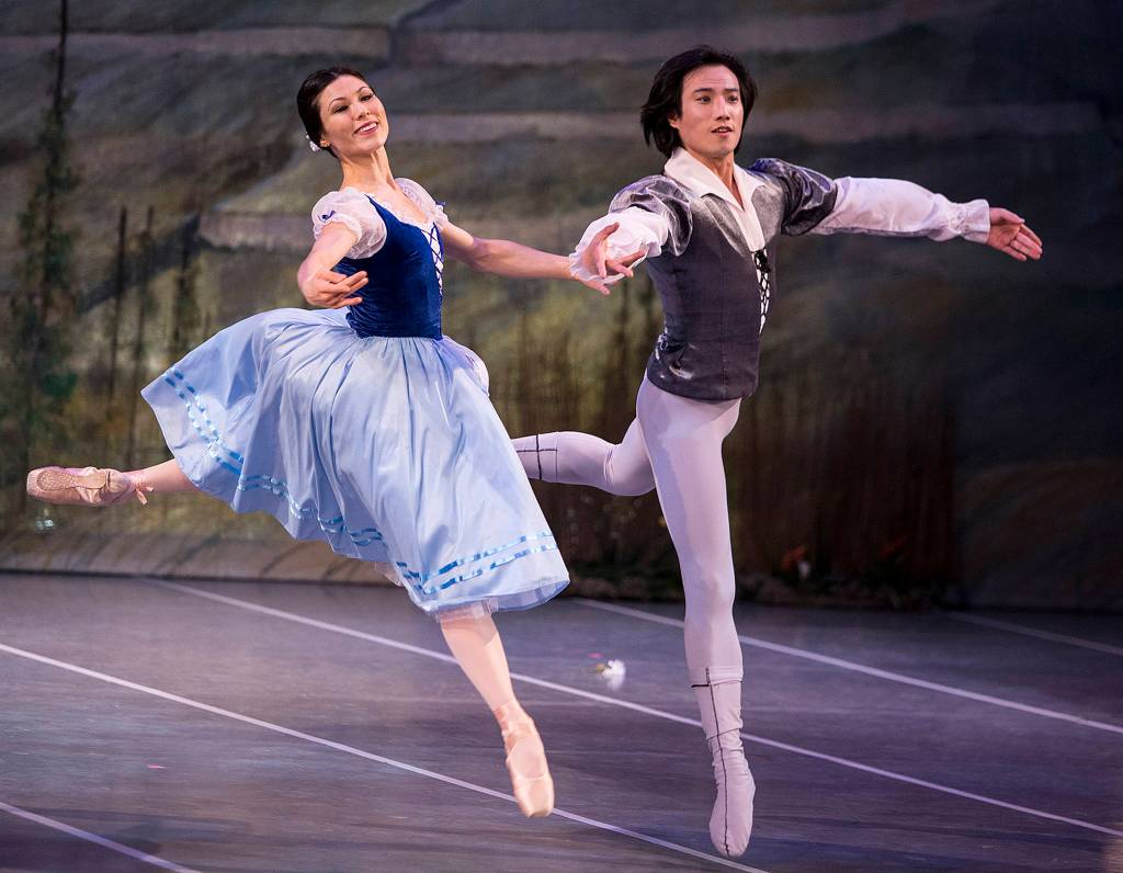 Mara Vinson, as Giselle, and Le Yin, as Albrecht, perform in Olympic Ballet Theatre&rsquo;s production of &ldquo;Giselle.&rdquo; (Ian Terry / The Herald)