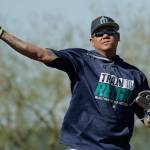 Mariners starting pitcher Felix Hernandez throws a spring training practice on Feb. 15, 2017, in Peoria, Ariz. (AP Photo/Charlie Riedel)