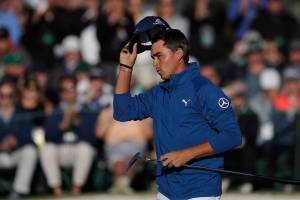 Fowler joins 4-way tie at the top in Masters