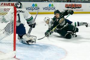 Silvertips look to stave off elimination against T-birds