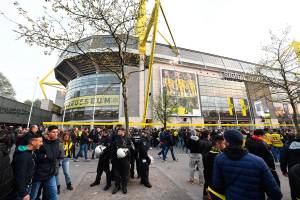 German police: Soccer player hurt in explosion in Dortmund