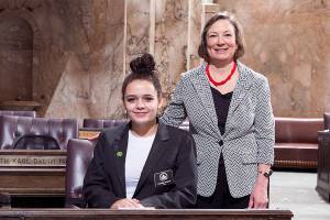 Everett teen serves as Legislative page