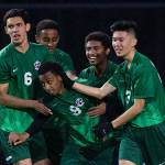 E-W blanks Lynnwood 3-0, avenges loss earlier in season