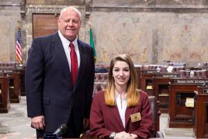 Snohomish teen works as Legislative page