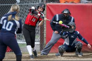 Snohomish routs Meadowdale in battle of defending state champs