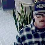 Lynnwood bank robbery suspect on the loose