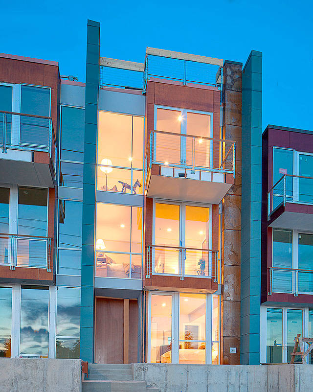 The Residences on Fairview home, located on Wards Cove and designed by atelierjones, is one of eight homes on the Modern Home Tours by The Modern Architecture + Design Society. (Photo by Matt Edington)