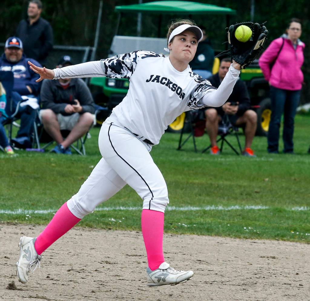 Jackson&rsquo;s Kassidi Dean snags a line drive at third base during a game against Lake Stevens on May 2, 2017, at Jackson High School in Mill Creek. (Ian Terry / The Herald)