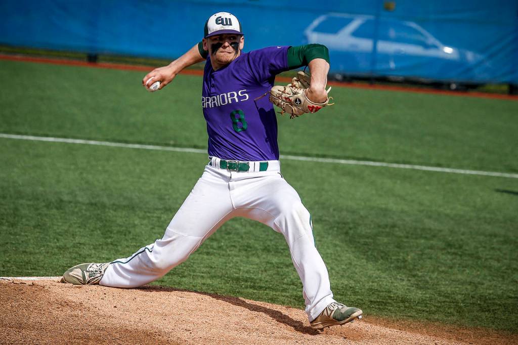 Edmonds-Woodway pitcher Kosta Cooper delivers a pitch during a 3A District 1 semifinal game against Snohomish on May 9, 2017, at Meridian Park Fields. (Ian Terry / The Herald)