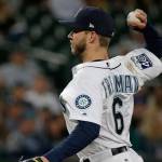 Mariners second baseman Mike Freeman pitches in the ninth inning of a game against the White Sox on May 20, 2017, in Seattle. (AP Photo/Ted S. Warren)