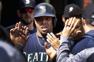M’s notebook: Hamstring issue keeps Cruz out of outfield