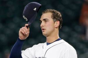 A’s score 5 runs in 9th inning to beat Mariners 9-6