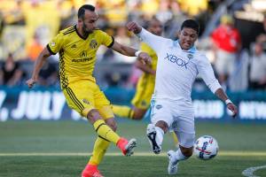 Sounders’ 2-game win streak snapped with 3-0 loss to Crew