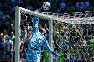 Cristian Roldan scores early, Sounders beat Timbers 1-0