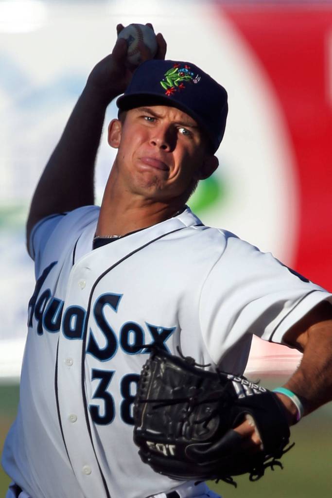Everett&rsquo;s Randy Bell throws a pitch against the Canadians on June 27, 2017, at Everett Memorial Stadium in Everett. (Kevin Clark / The Herald)