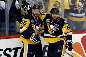 Penguins crush Predators 6-0 to take 3-2 lead in Stanley Cup