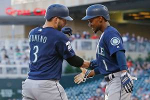 Haniger, Zunino homer, Mariners hold off Twins 6-4
