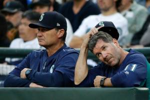 Mariners drop third straight, fall to woeful Phillies 8-2