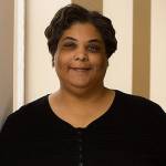 Roxane Gay’s memoir tells of struggles with eating and her body