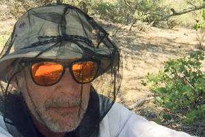 Rescuers robbed at gunpoint trying to aid distressed hiker