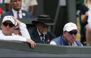 American Querrey stuns defending champ Murray at Wimbledon