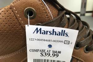 US retail sales fall for a 2nd month as consumers pull back
