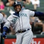 Seattle Mariners&rsquo; Nelson Cruz celebrates after hitting a solo home run during the 10th inning of a baseball game against the Chicago White Sox, Sunday, July 16, 2017, in Chicago. (AP Photo/Nam Y. Huh)