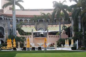 Trump administration to share records about Mar-a-Lago