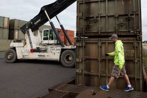 County decides to stick with Republic for trash services