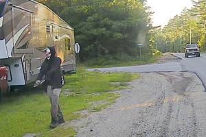 Police: One-armed, drunken, machete-wielding clown arrested