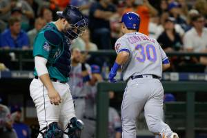 Conforto homers twice, Mets beat Mariners 7-5