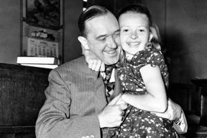 Daughter of comedian Stan Laurel dies at 89