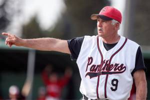 Hammons retires after 25 years as Snohomish baseball coach