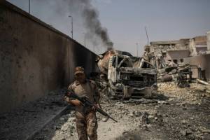 Soldiers are ‘tens of meters’ from retaking Mosul, Iraq says