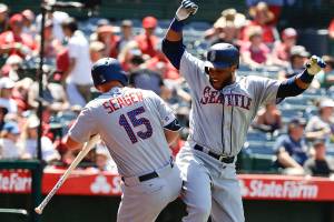 Robinson Cano, James Paxton propel Mariners past Angels, 5-3