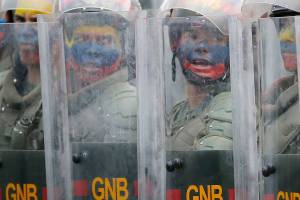 Govt supporters storm Venezuela congress, injuring lawmakers