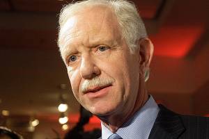 Capt. Sullenberger opposes privatizing air traffic control