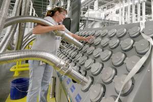 US factory orders rose in June as demand for aircraft soared