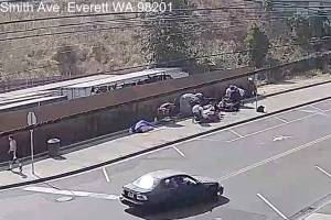 An Everett street scene — live, via ‘Tweakers’ video cam