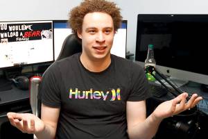 Computer law expert says British hacker arrest problematic