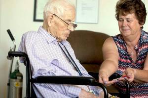 France bestows highest honor on 103-year-old Longview man