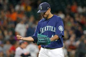 Orioles hand Mariners fifth straight loss in 11-3 blowout