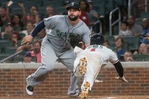 Error-prone Mariners blanked by Braves 4-0