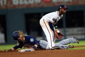 Mariners rally for win, but lose Cano to injury