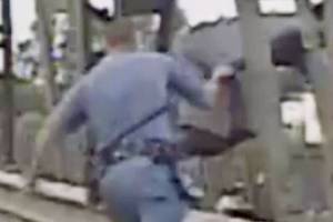 Trooper saved man about to jump off Snohomish River Bridge