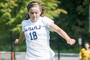 Former Arlington High star adds grit to WWU Vikings soccer